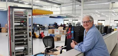 dSpace北美新測試設(shè)施落成，擴展HIL生產(chǎn)測試能力